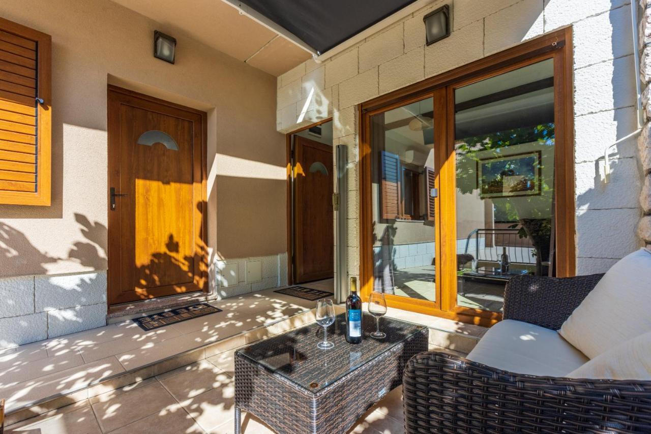 Apartmani Anita Dramalj Exterior photo